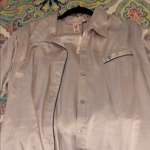 Brand new Victoria’s Secret silk pajama set